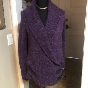 Beautiful marled dark purple sweater w/ side buckle detail